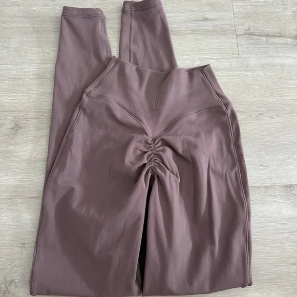 BuffBunny Dusty Rose Leggings - Picture 3 of 7